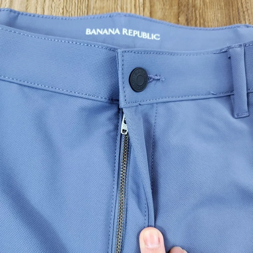 🔸️NWT Banana Republic Blue Flat Front Pants Size 38x32